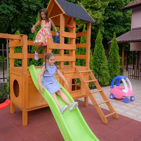 Forest House Βίλα