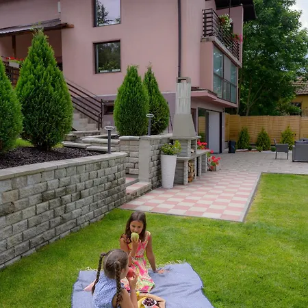 Villa Forest House Gyueshevo